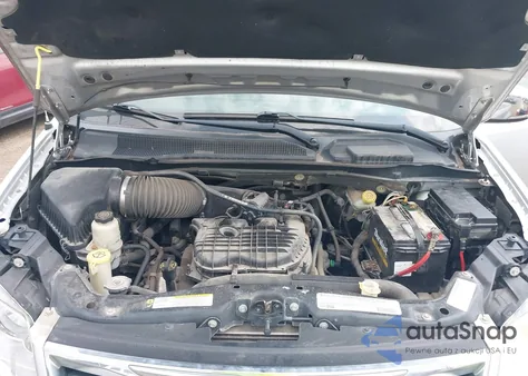 2011 Chrysler Town & Country Limited из США, поврежденный, VIN 2A4RR6DGXBR624477